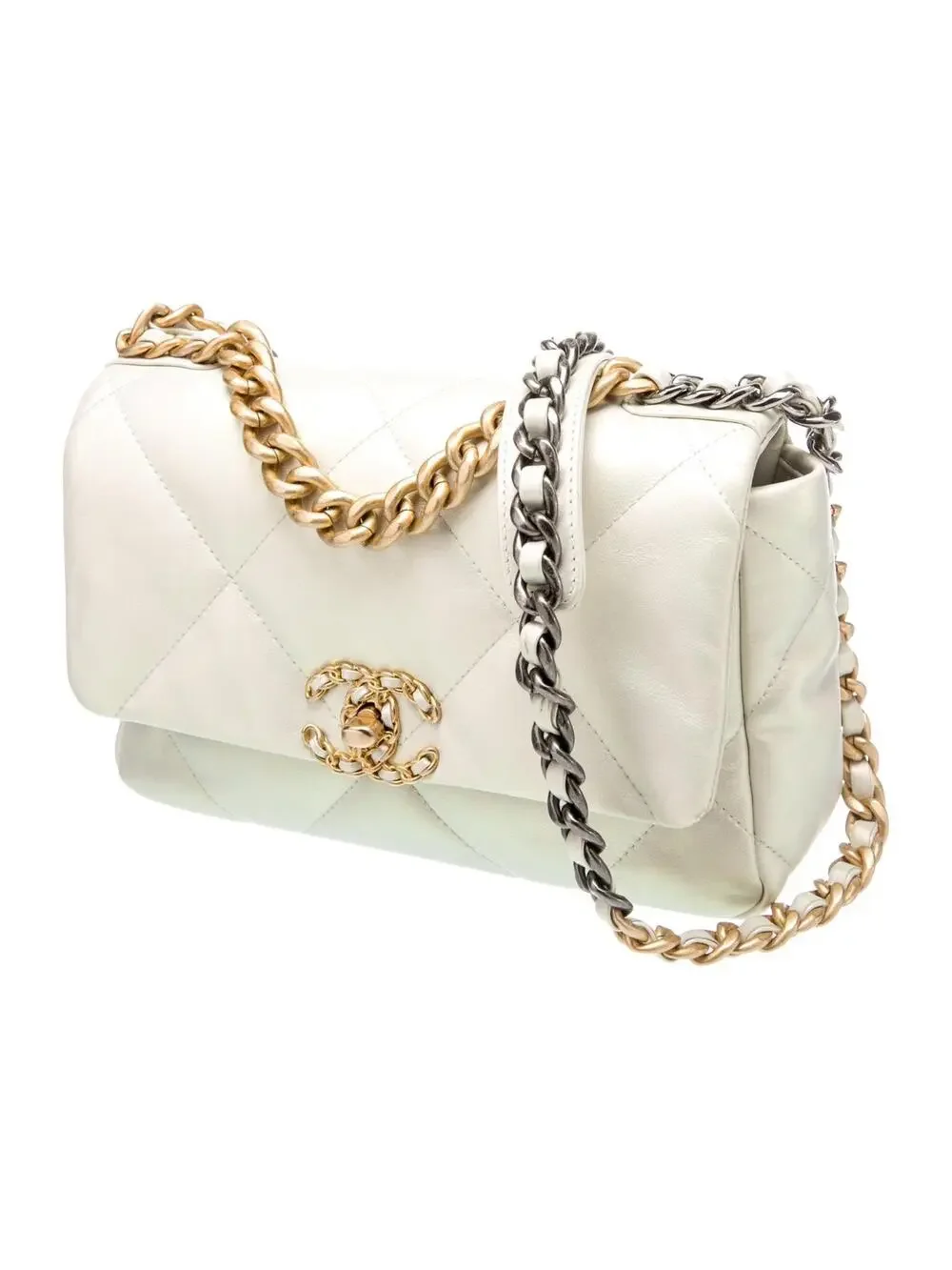 CHANEL elevate your